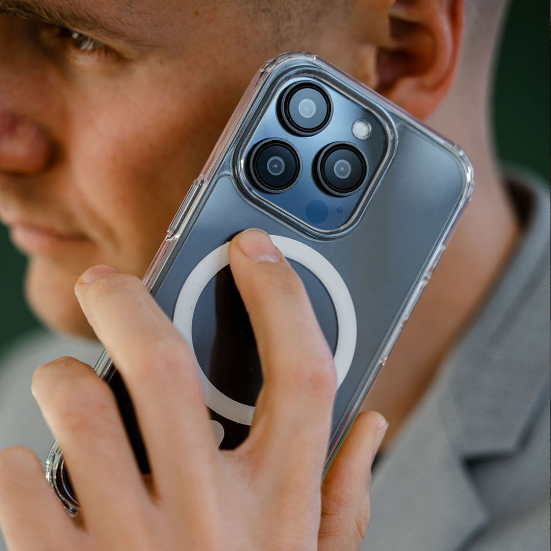 Coque Magnétique pour iPhone 15 Pro Max [Compatible avec MagSafe] Support  de caméra en métal invisible [protection camera intégré], Antichoc Etui  Translucide Mat case Noir : : High-Tech